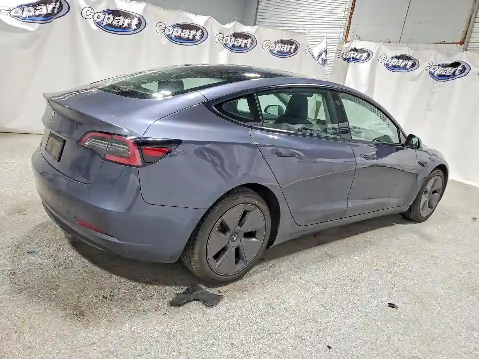 5YJ3E1EA4NF369085 2022 TESLA MODEL 3-2