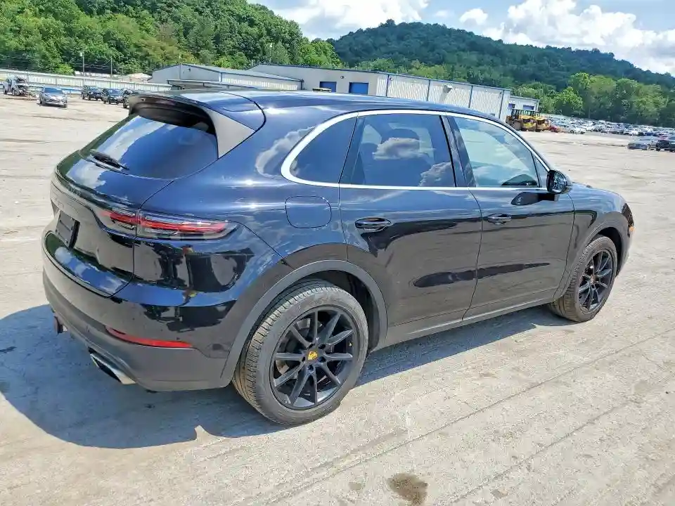 WP1AA2AY6KDA01097 2019 PORSCHE CAYENNE-2