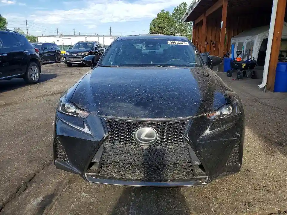 JTHC81D2XJ5029788 2018 LEXUS IS-4