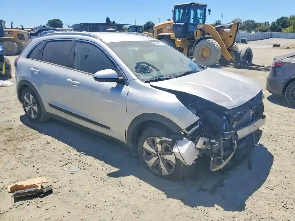 KNDCB3LC1K5297008 2019 KIA NIRO-3