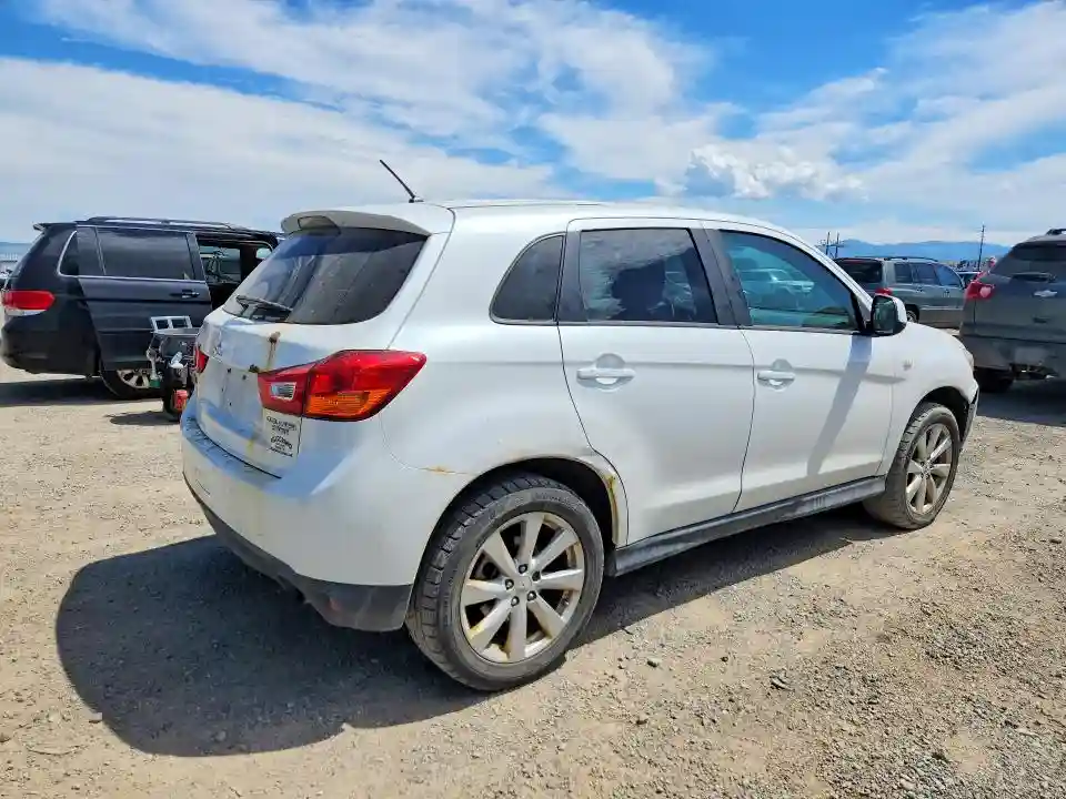 4A4AR3AWXFE046955 2015 MITSUBISHI OUTLANDER-2