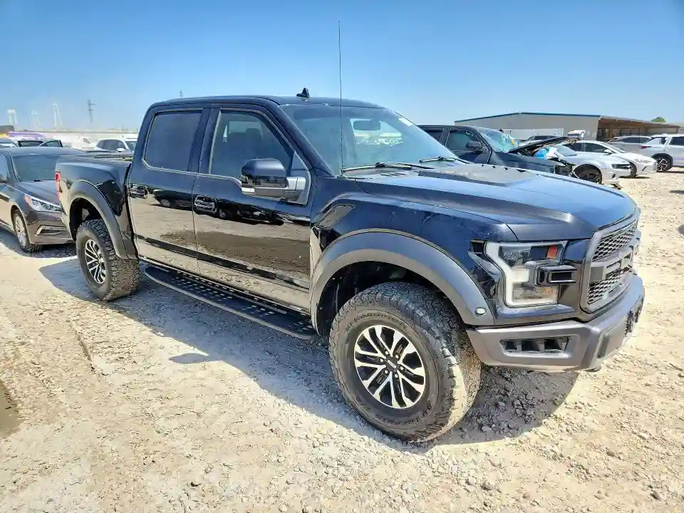 1FTFW1RG7KFB28069 2019 FORD F150-3