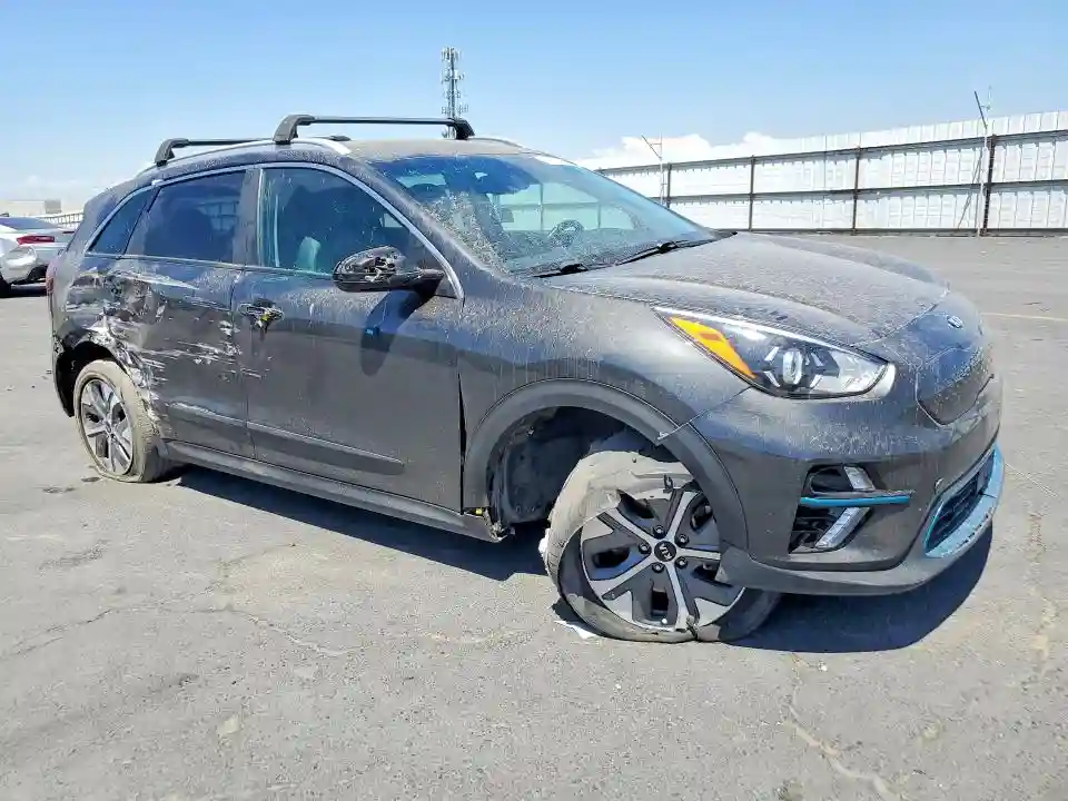 KNDCC3LG6L5072861 2020 KIA NIRO-3