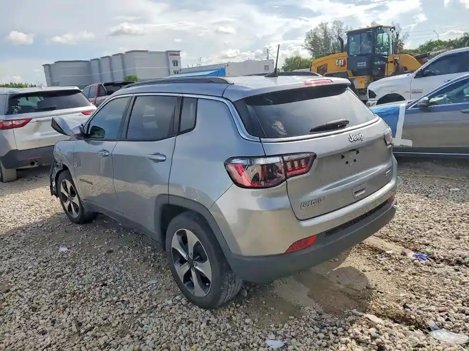 3C4NJCBB7LT258008 2020 JEEP COMPASS-1