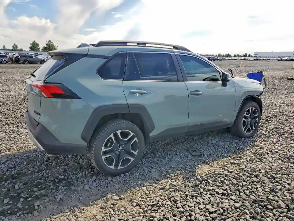 2T3J1RFV1MW160107 2021 TOYOTA RAV4-2