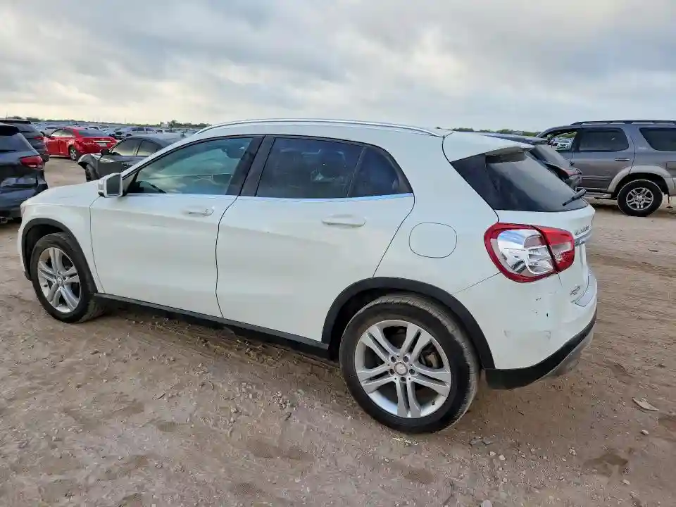 WDCTG4EB9HJ336062 2017 MERCEDES-BENZ GLA-CLASS-1
