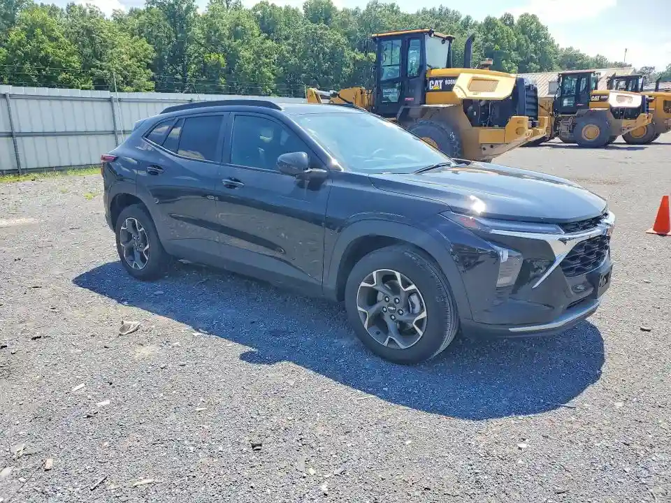 KL77LHEPXSC100633 2025 CHEVROLET TRAX-3