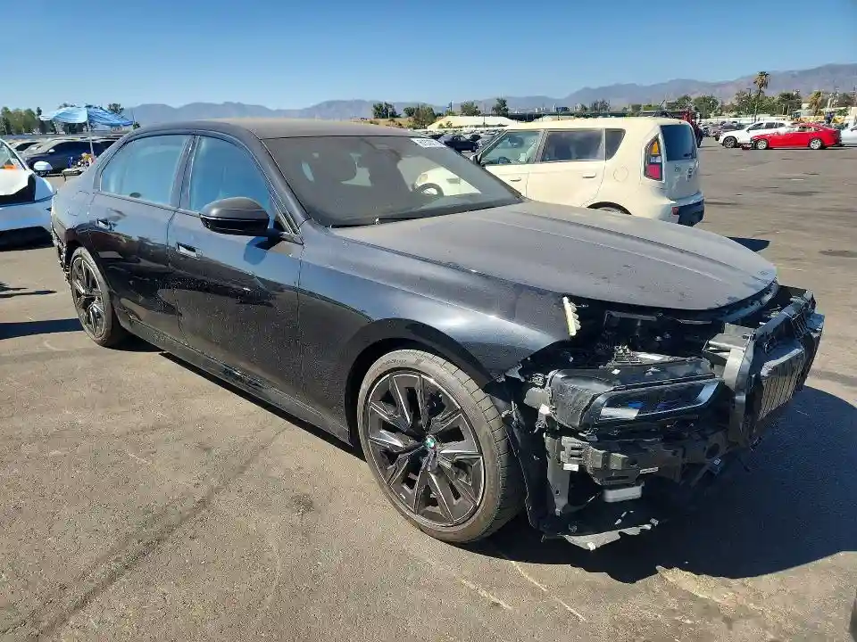 WBA23EH01RCR02909 2024 BMW 7 SERIES-3