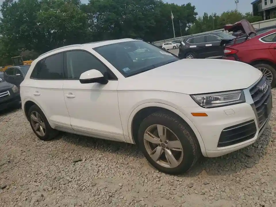 WA1ANAFY7J2018522 2018 AUDI Q5-3