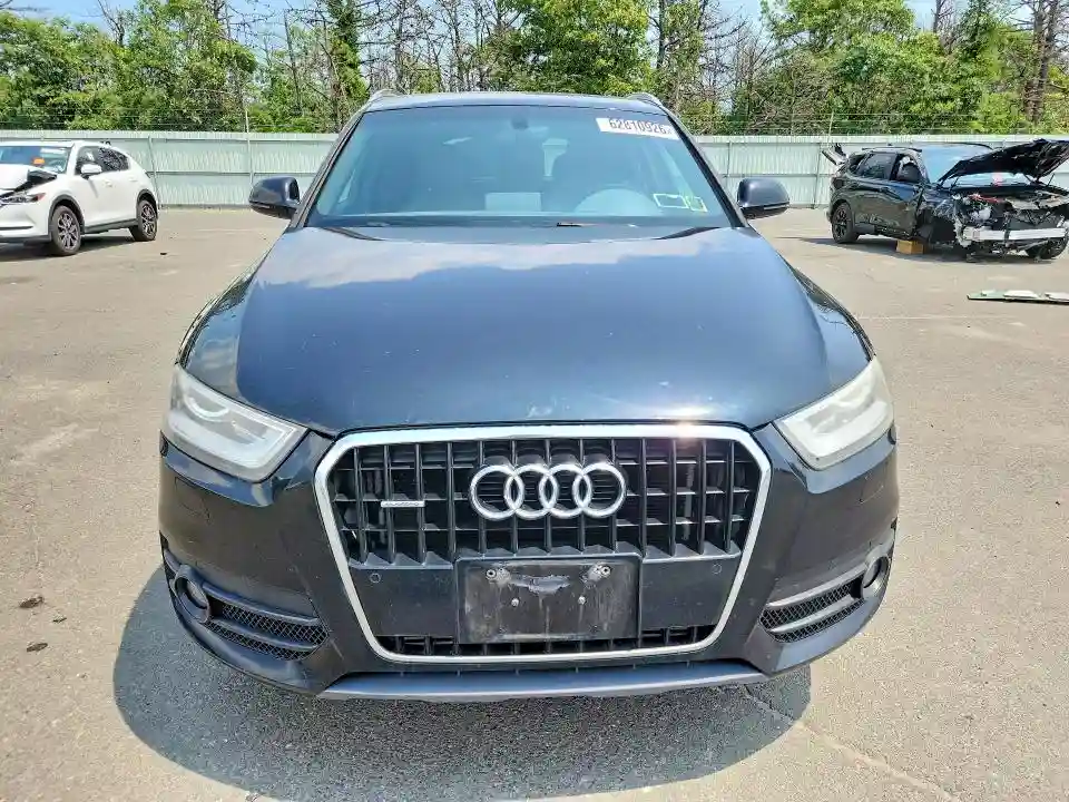 WA1GFCFS1FR013300 2015 AUDI Q3-4