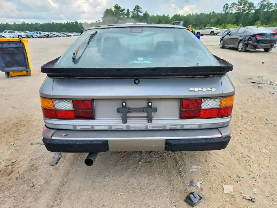 WP0AA0948FN453947 1985 PORSCHE 944-5