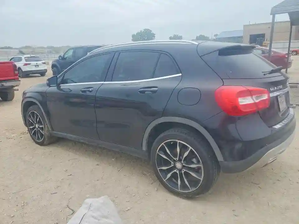 WDCTG4GB8HJ309304 2017 MERCEDES-BENZ GLA-CLASS-1