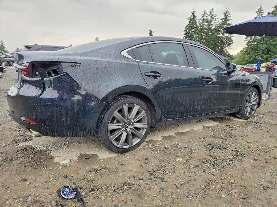 JM1GL1VM1J1312329 2018 MAZDA 6-2