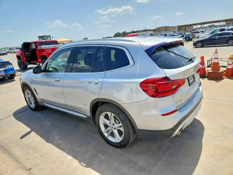 5UXTY3C00L9B69956 2020 BMW X3-1