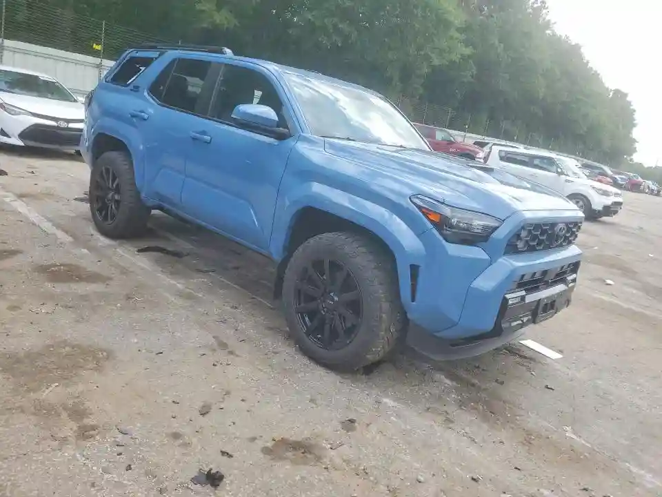 JTEVA5BR3S5058357 2025 TOYOTA 4RUNNER-3
