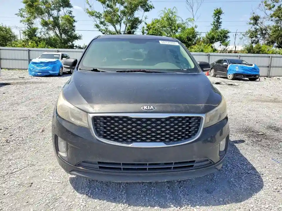 KNDMC5C1XG6145936 2016 KIA SEDONA-4