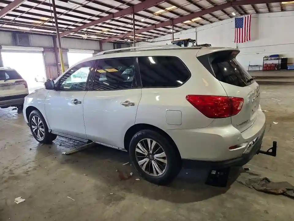 5N1DR2MN2HC677775 2017 NISSAN PATHFINDER-1