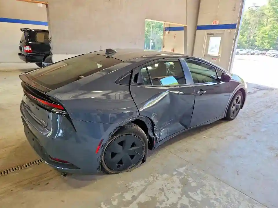 JTDACAAU1P3003226 2023 TOYOTA PRIUS-2