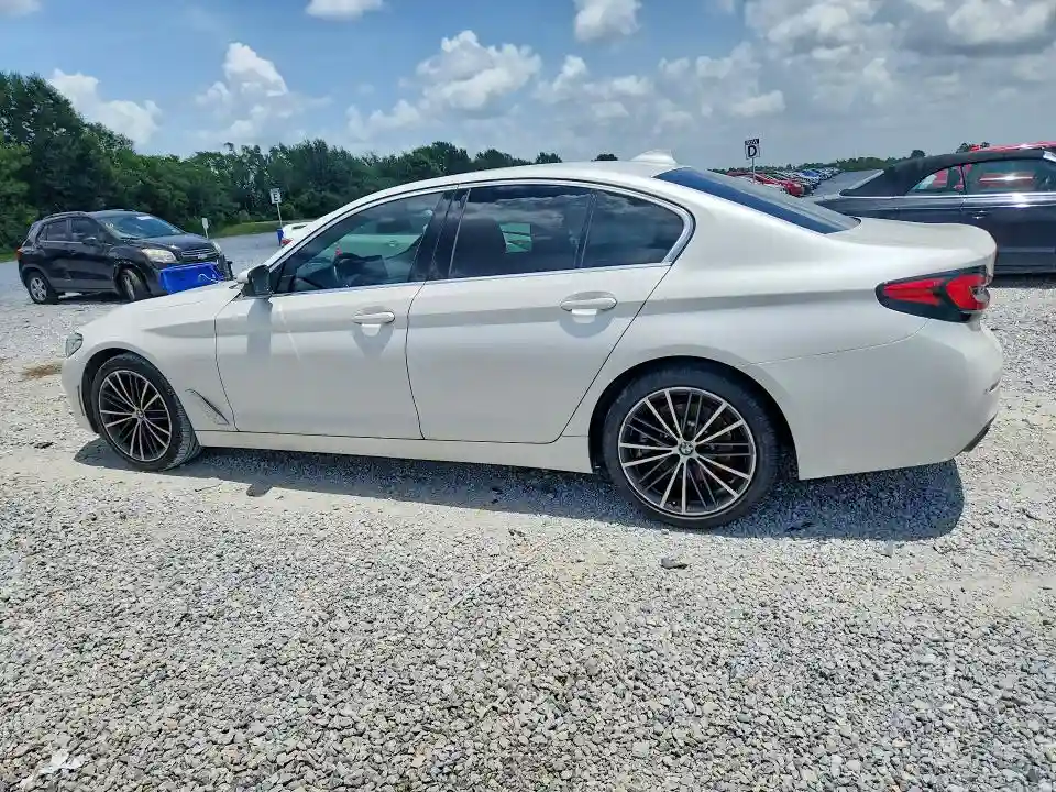 WBA53BH09NWX81356 2022 BMW 5 SERIES-1