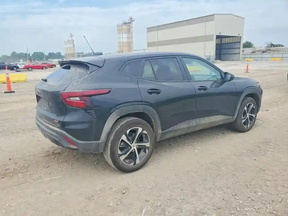 KL77LGEP0TC046772 2026 CHEVROLET TRAX 1RS-2