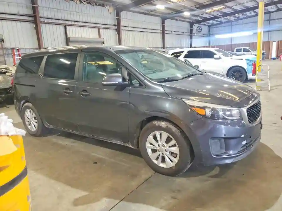 KNDMB5C15H6239761 2017 KIA SEDONA-3