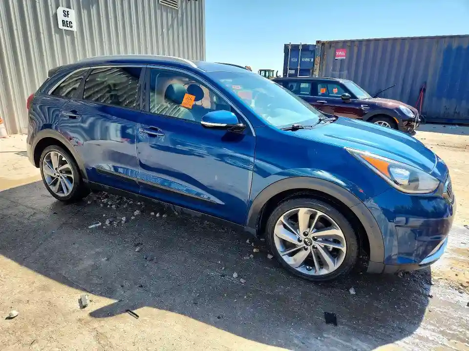 KNDCE3LC2J5171181 2018 KIA NIRO-3