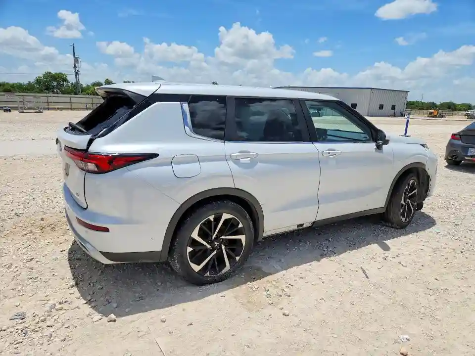JA4J3UA82NZ086299 2022 MITSUBISHI OUTLANDER-2