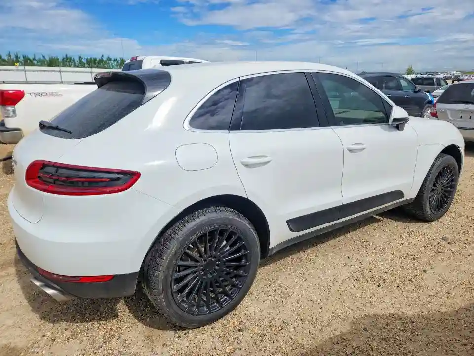 WP1AB2A59FLB55396 2015 PORSCHE MACAN-2