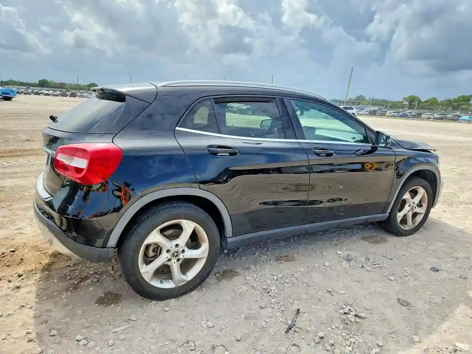WDCTG4EB3JJ496542 2018 MERCEDES-BENZ GLA-CLASS-2