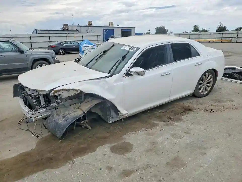 2C3CCAKG9JH250486 2018 CHRYSLER 300-0