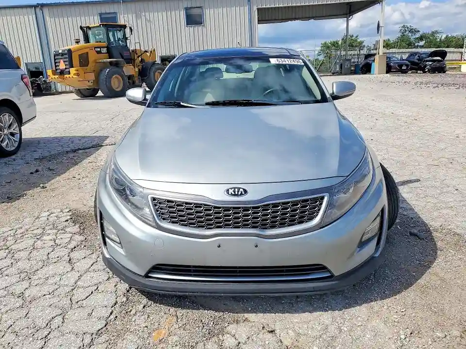KNAGN4AD7F5084495 2015 KIA OPTIMA-4