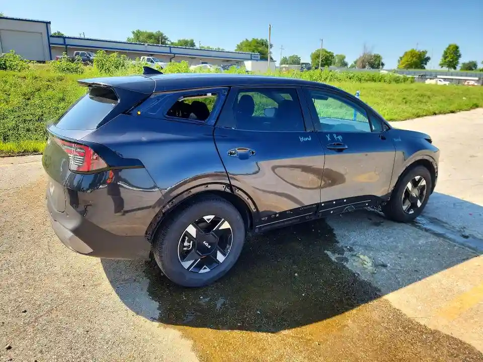 5XYK23DF9TG391702 2026 KIA SPORTAGE-2