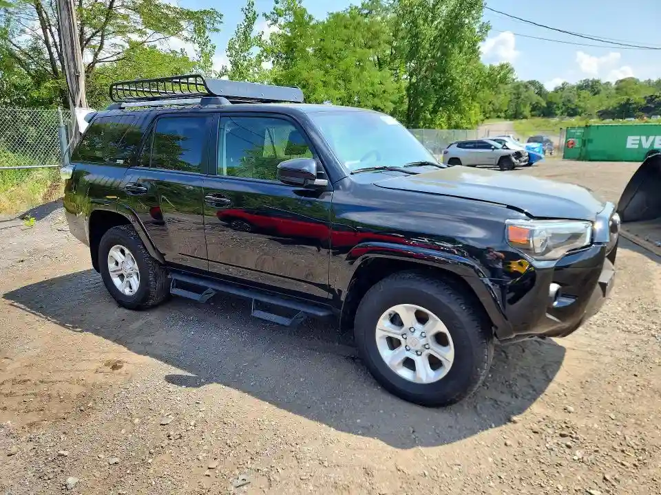 JTEMU5JRXR6300389 2024 TOYOTA 4RUNNER-3