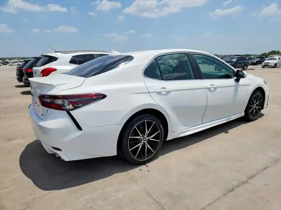 4T1G11AK2RU232859 2024 TOYOTA CAMRY-2
