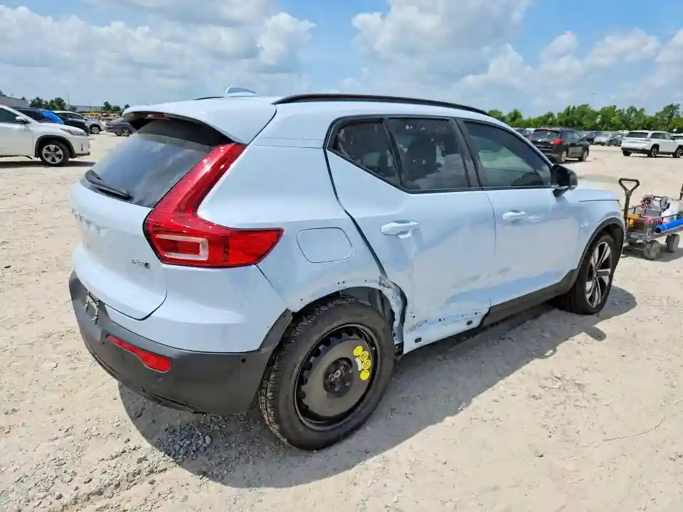 YV4L12UC5S2537901 2025 VOLVO XC40 PLUS-2