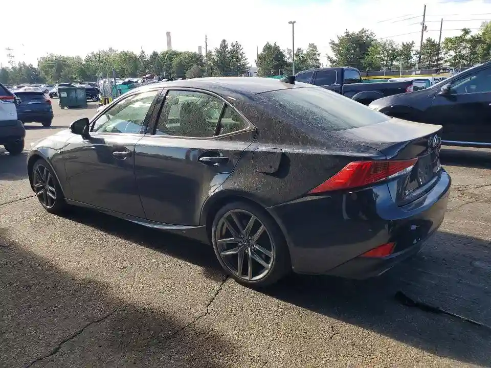 JTHC81D2XJ5029788 2018 LEXUS IS-1