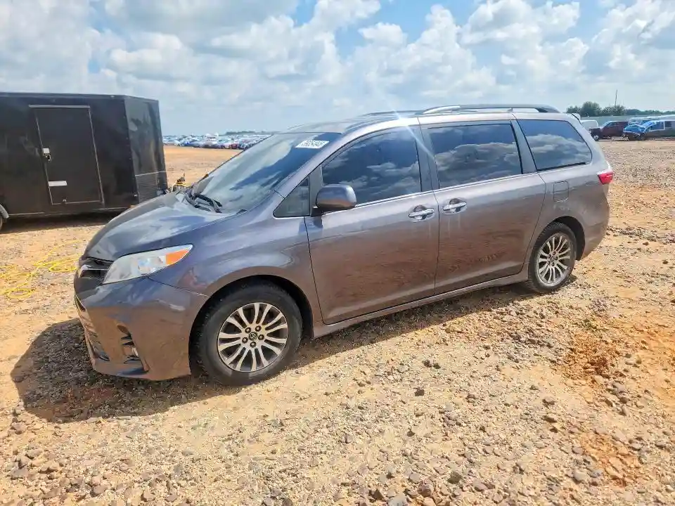 5TDYZ3DCXJS925169 2018 TOYOTA SIENNA-0