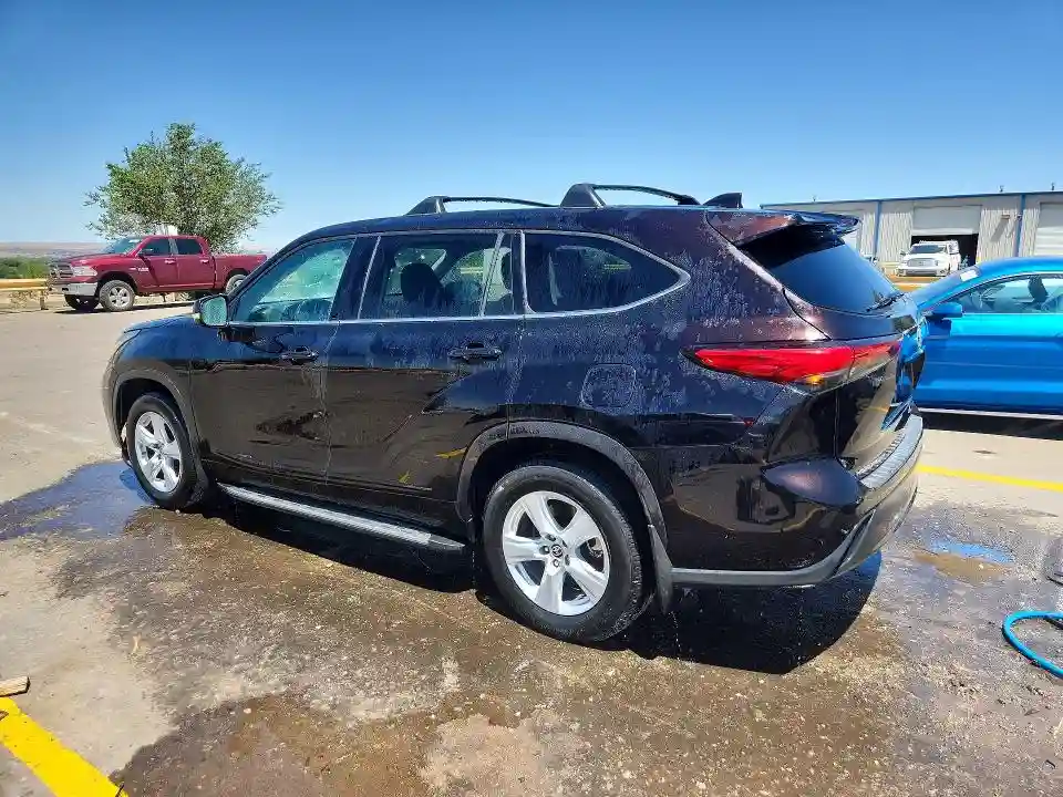 5TDZZRAH2MS078384 2021 TOYOTA HIGHLANDER-1
