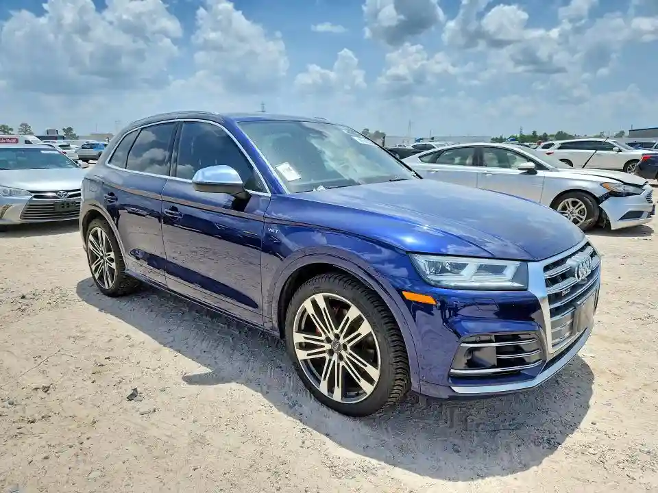 WA1C4AFY4J2088801 2018 AUDI SQ5-3