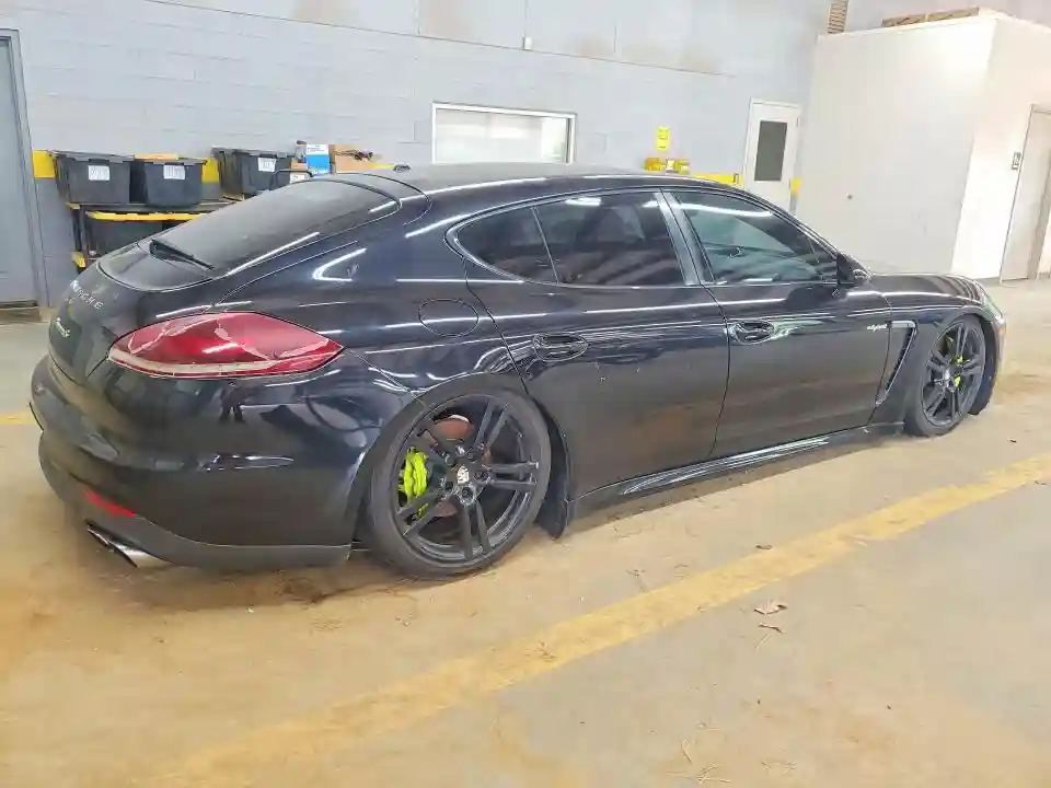 WP0AD2A77GL040584 2016 PORSCHE PANAMERA-2