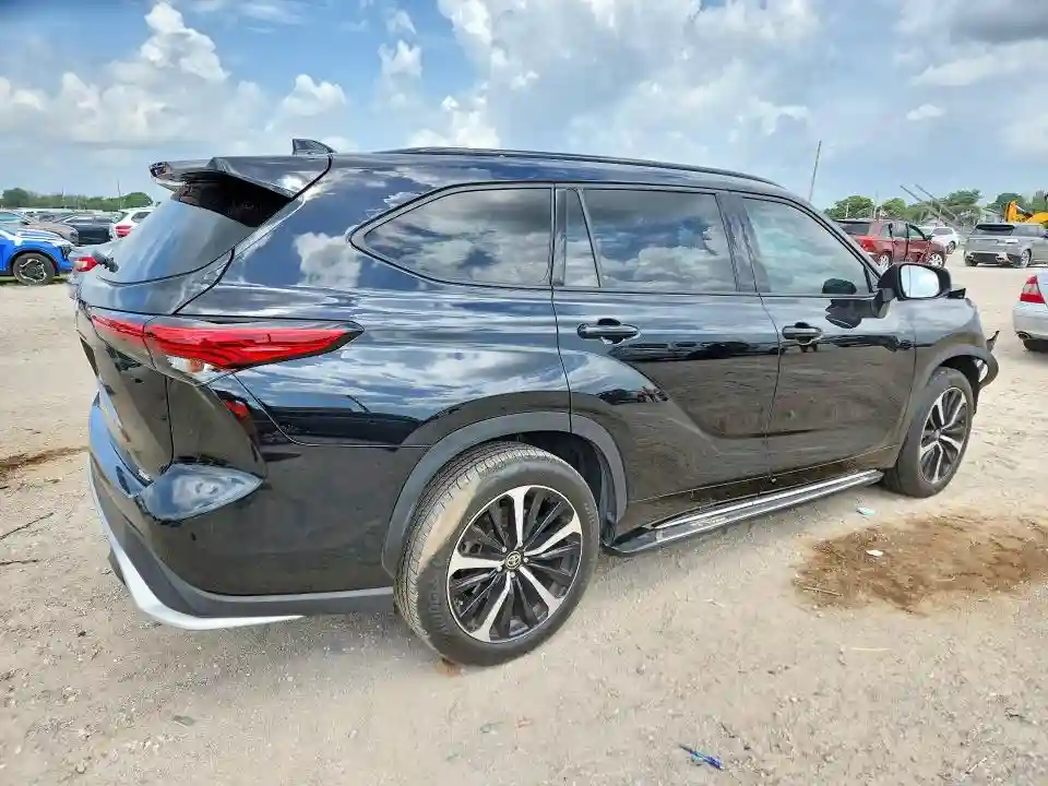 5TDLZRAH7NS109488 2022 TOYOTA HIGHLANDER-2