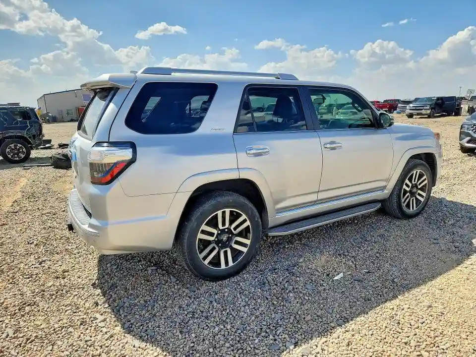 JTEBU5JR6J5558281 2018 TOYOTA 4RUNNER-2
