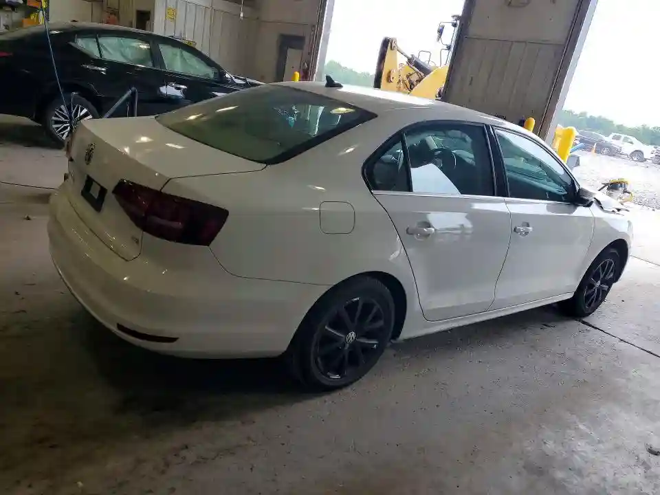 3VWDB7AJ7HM380522 2017 VOLKSWAGEN JETTA-2