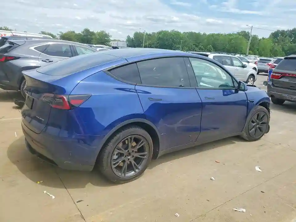 7SAYGAEEXRF202774 2024 TESLA MODEL Y-2