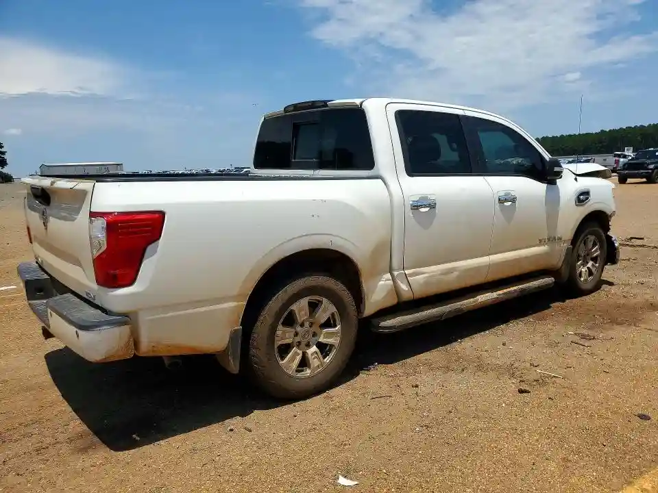1N6AA1E64HN571801 2017 NISSAN TITAN-2
