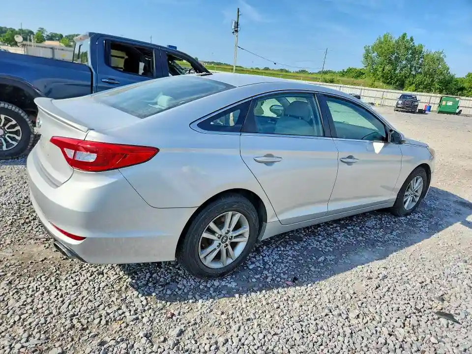 5NPE24AFXFH077870 2015 HYUNDAI SONATA-2