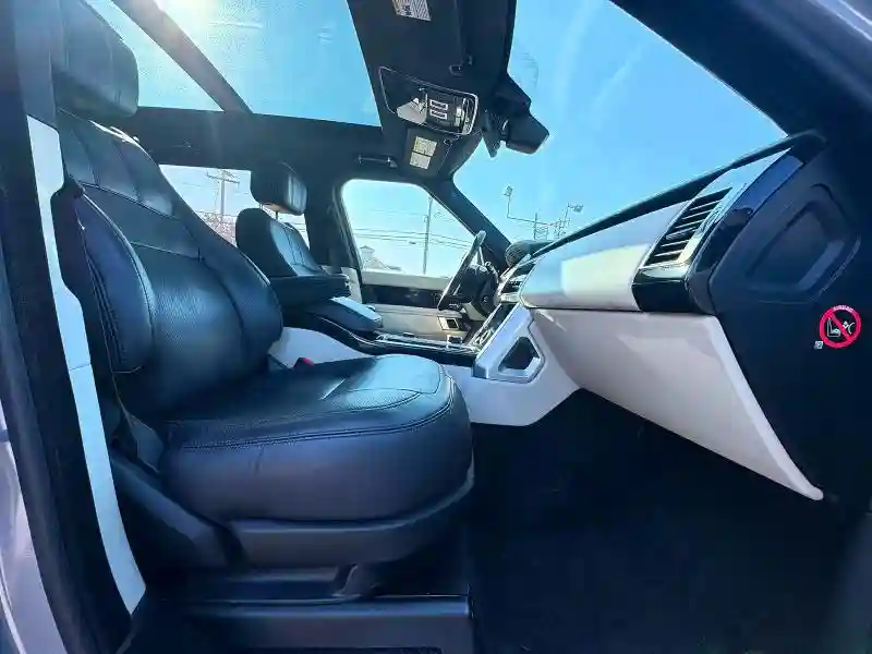 SALGS5RE3KA541540 2019 LAND ROVER RANGEROVER-4