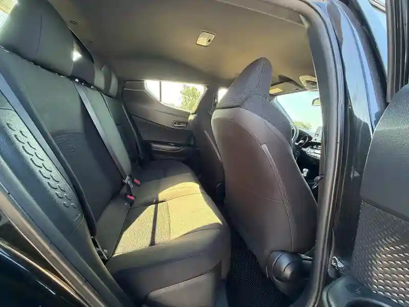 JTNKHMBX7K1033041 2019 TOYOTA C-HR-5