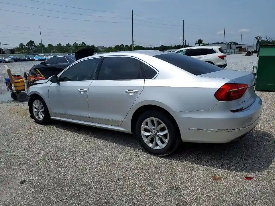 1VWAT7A30GC053462 2016 VOLKSWAGEN PASSAT-1