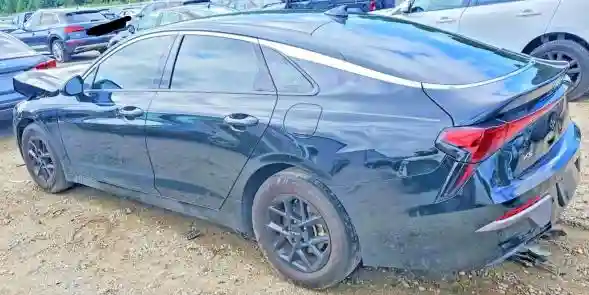 KNAG24J73S5286862 2025 KIA K5-1